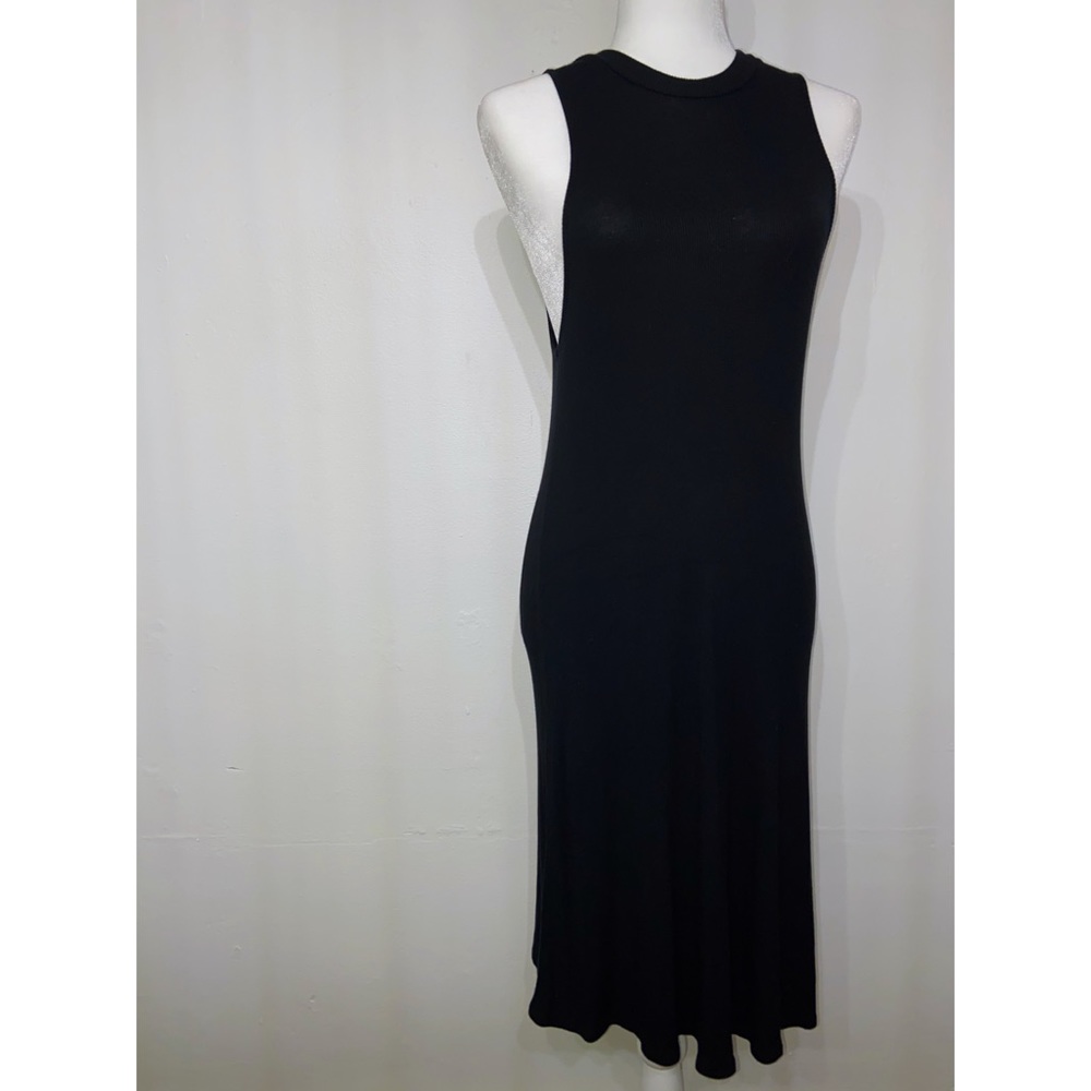 Black Sleeveless Dress